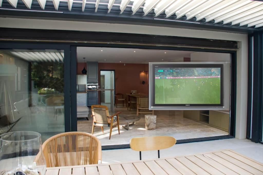 Villa Des Jacinthes Tarascon Exterior foto